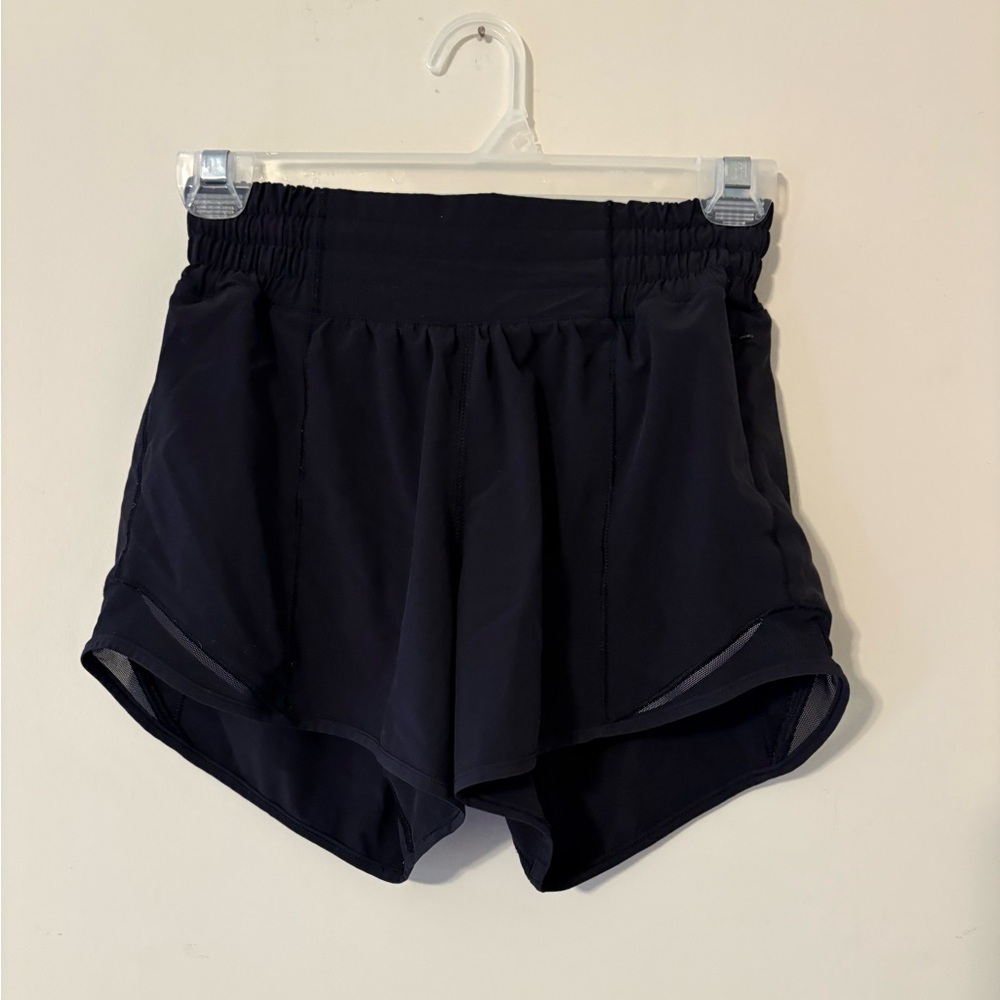 Black Lululemon Hotty Hot short
